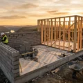 Płyta fundamentowa 35 m²: Czy udźwignie pustak i keramzyt, czy nadaje się tylko pod szkielet?